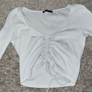 white zara long sleeve crop top:)
